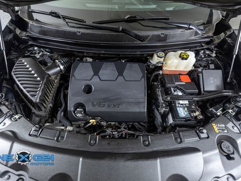 Used 2020 Chevrolet Traverse Premier FWD image 52