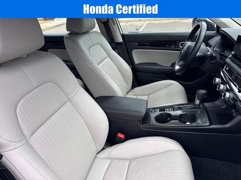 Certified 2024 Honda Civic EX-L image 9