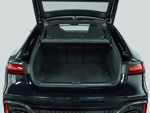 Used 2022 Audi RS 7 4.0T image 15