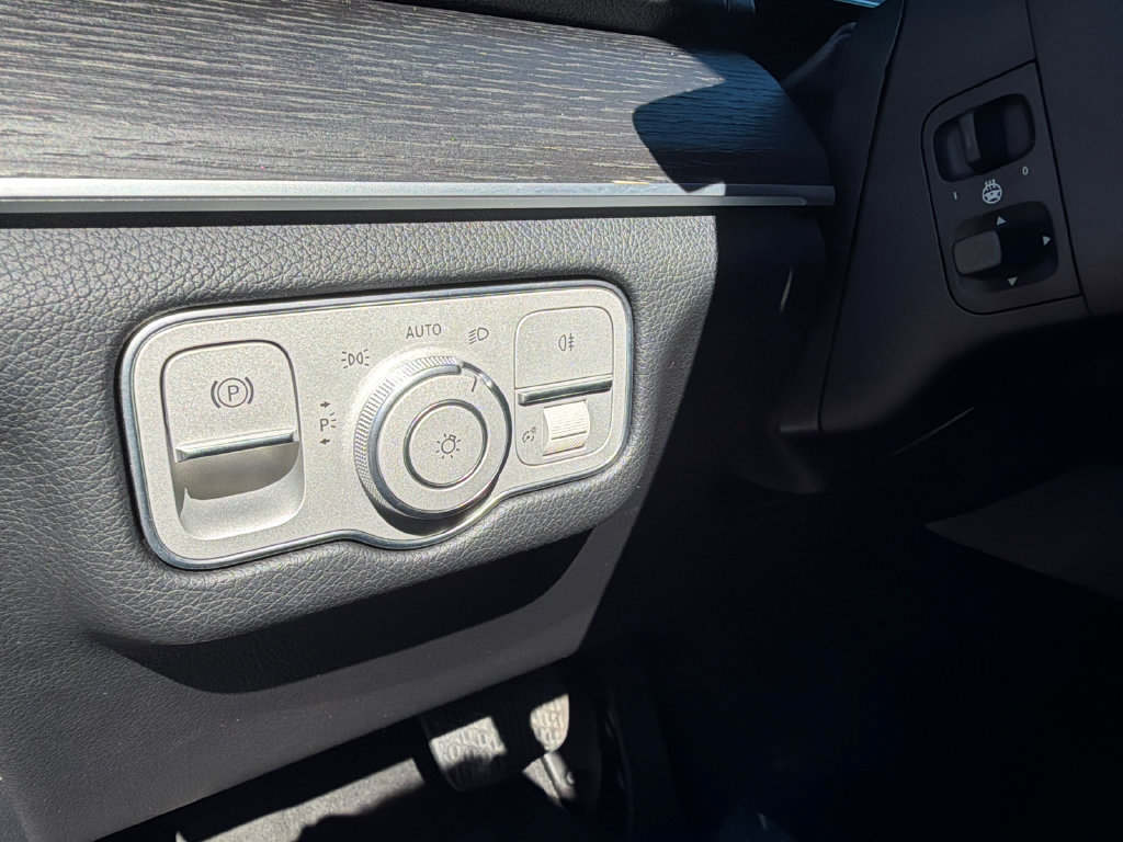 Used 2023 Mercedes-Benz GLE 350 4MATIC image 31