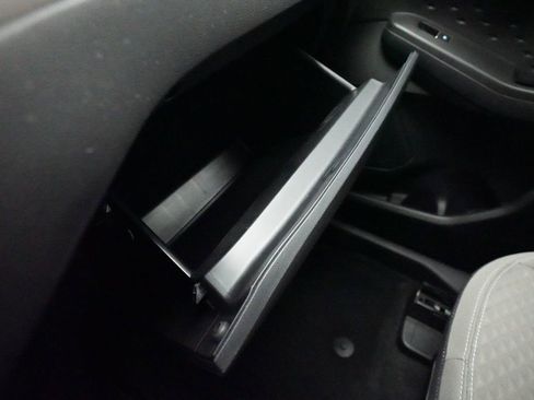 Used 2020 Ford Escape SE image 29