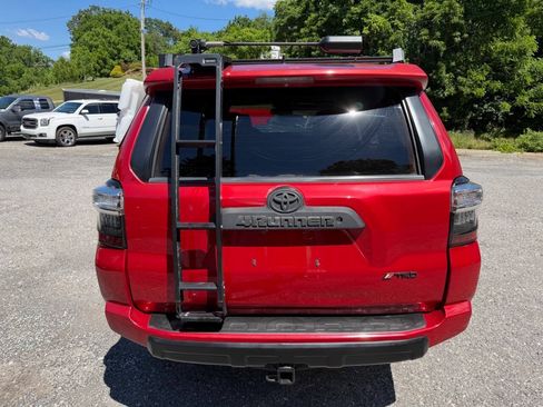Used 2016 Toyota 4Runner Trail Premium AWD/4WD image 7