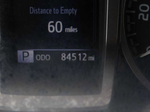 Used 2021 Toyota Tacoma SR5 AWD/4WD image 44