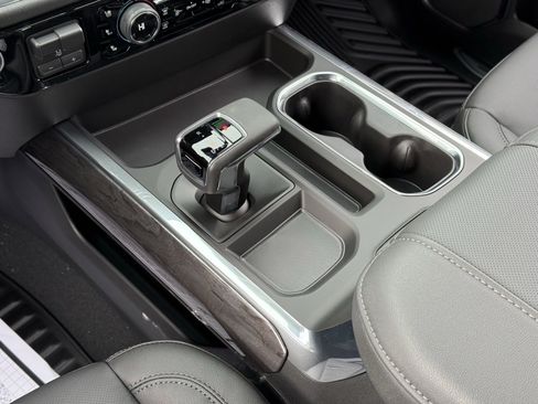 New 2026 Chevrolet Silverado 1500 LTZ w/ LTZ Premium Package image 19