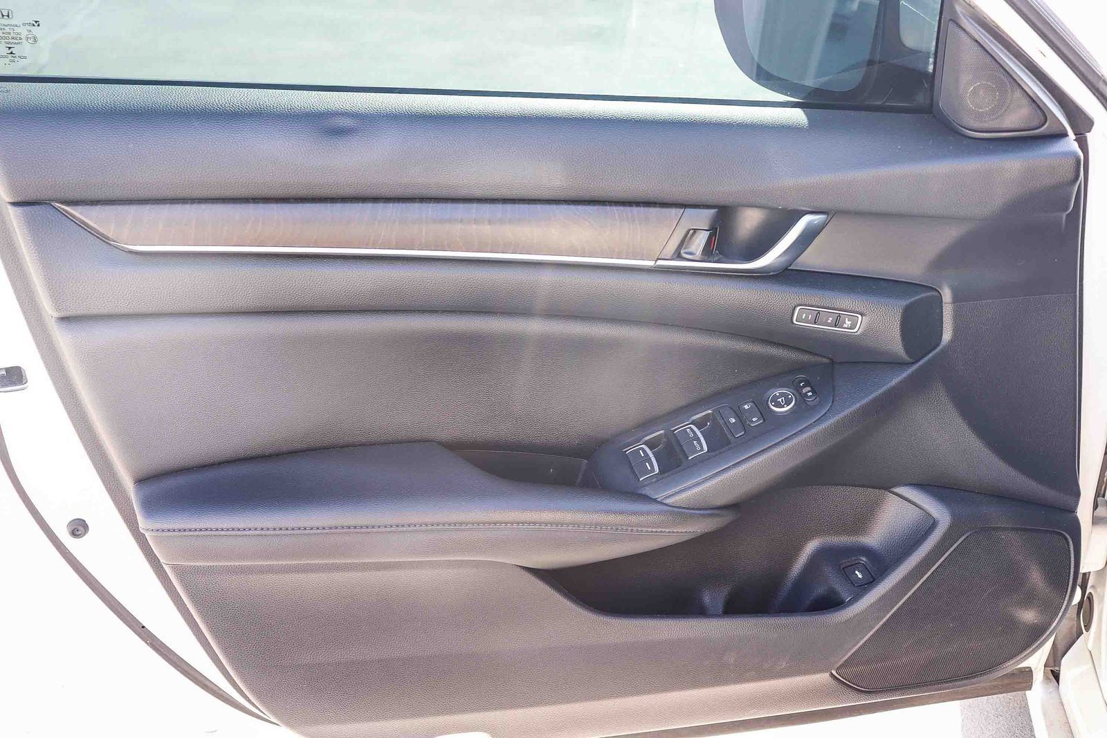 Used 2020 Honda Accord EX-L image 16
