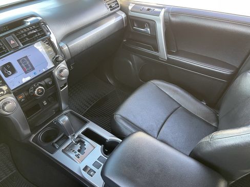 Used 2016 Toyota 4Runner SR5 RWD image 17