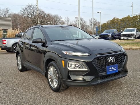 Used 2020 Hyundai Kona SEL image 2