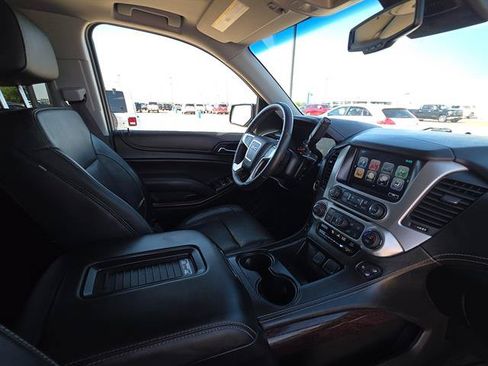 Used 2017 GMC Yukon SLT w/ Premium Edition RWD image 14