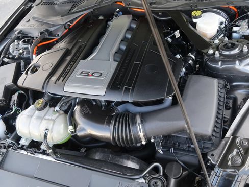 Used 2020 Ford Mustang GT Premium RWD image 36