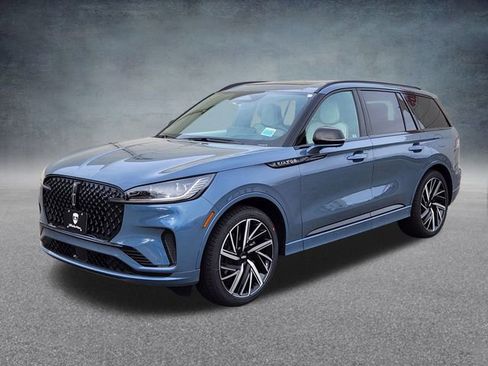 New 2026 Lincoln Aviator Black Label w/ Jet Appearance Package image 3