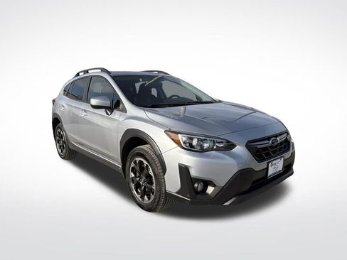 Used 2021 Subaru Crosstrek 2.0i Premium image 2