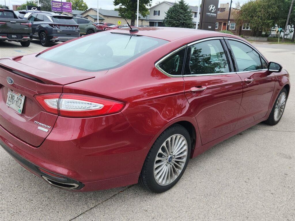Used 2016 Ford Fusion Titanium FWD image 4