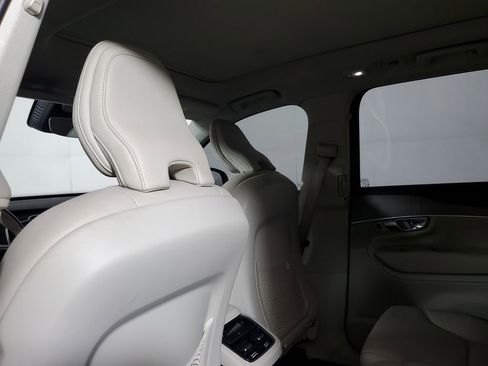 Certified 2023 Volvo XC90 B5 Plus w/ Protection Package Premier AWD/4WD image 16