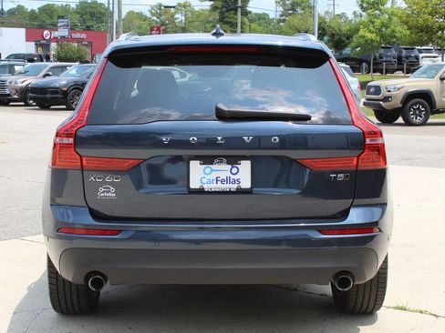 Used 2018 Volvo XC60 T5 Momentum w/ Convenience Package AWD/4WD image 4