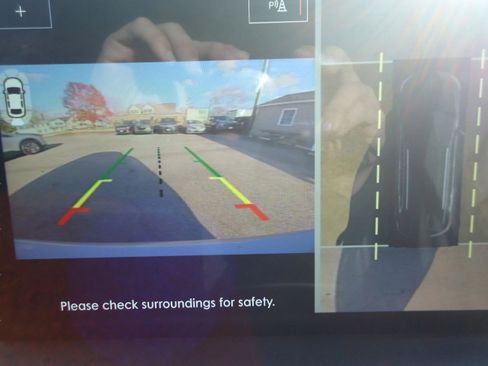 Used 2023 Lincoln Nautilus Reserve w/ Equipment Group 201A image 18