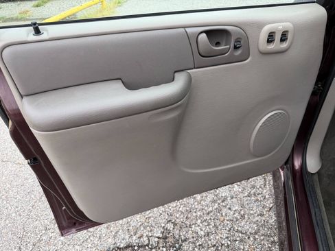 Used 2003 Dodge Grand Caravan SE FWD image 13