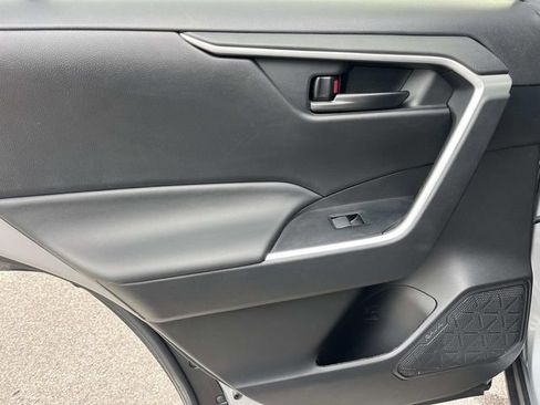 Used 2023 Toyota RAV4 LE FWD image 20