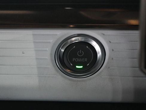 New 2025 GMC Hummer EV 2X image 19