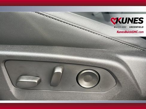 New 2026 GMC Canyon Elevation w/ Convenience Package image 24