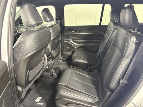 New 2026 Jeep Grand Cherokee L Limited image 11