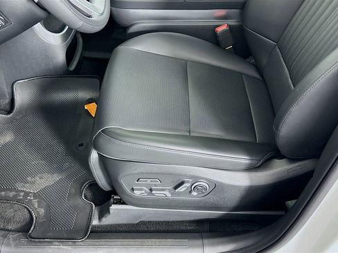 New 2026 Hyundai Ioniq 9 Calligraphy image 21