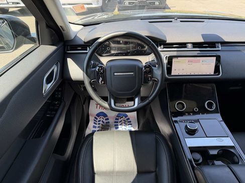 Used 2018 Land Rover Range Rover Velar S AWD/4WD image 14