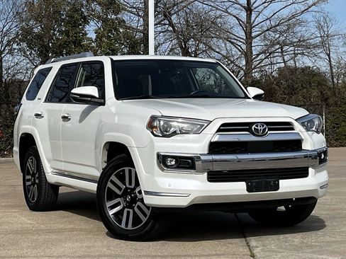 Used 2021 Toyota 4Runner Limited image 2