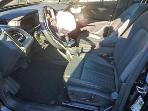 Used 2024 Audi Q4 e-tron Premium Plus w/ Premium Plus image 6