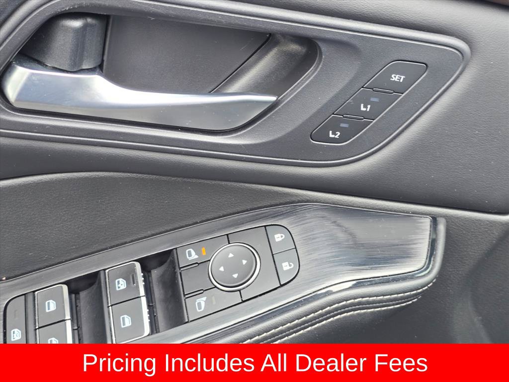 Used 2023 Nissan Rogue SL FWD image 13