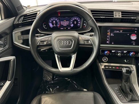 Used 2021 Audi Q3 2.0T Premium w/ Convenience Package AWD/4WD image 30