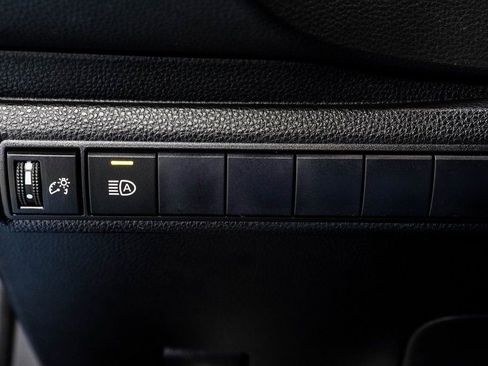 Used 2019 Toyota Corolla SE w/ SE Option Package image 36