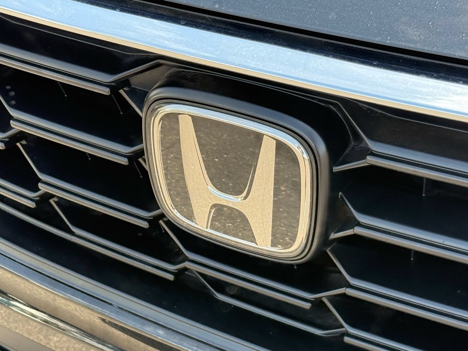 Used 2025 Honda CR-V LX image 32