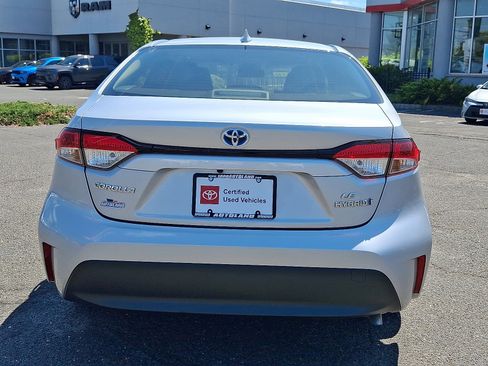 Used 2023 Toyota Corolla LE AWD/4WD image 6