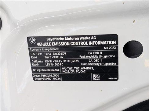 Used 2023 BMW 530e w/ Premium Package image 26
