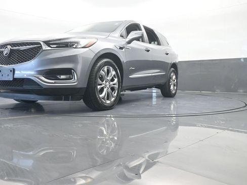 Used 2018 Buick Enclave Avenir w/ Avenir Technology Package image 60