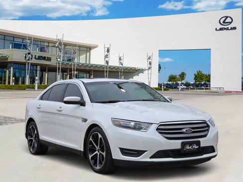 Used 2015 Ford Taurus SEL w/ Equipment Group 201A image 2