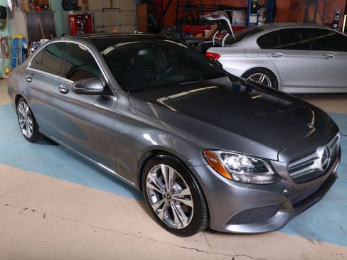 Used 2018 Mercedes-Benz C 300 Sedan image 5