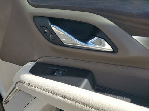 Used 2021 GMC Yukon Denali w/ Denali Premium Package image 50