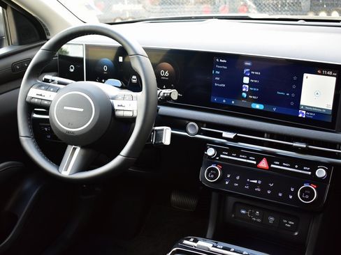 New 2025 Hyundai Tucson Limited image 38