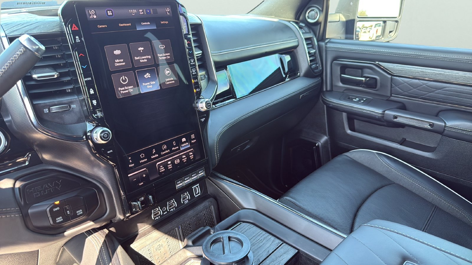 Used 2026 RAM 3500 Limited AWD/4WD image 19
