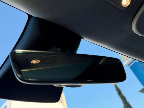 Used 2023 Tesla Model Y Performance AWD/4WD image 27