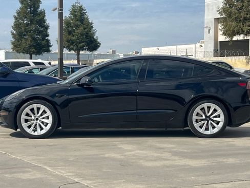 Used 2021 Tesla Model 3 Standard Range Plus image 6