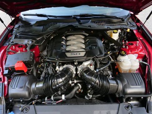 Used 2024 Ford Mustang GT Premium RWD image 3