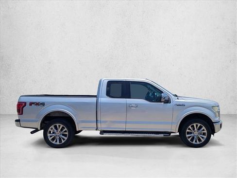 Used 2015 Ford F150 Lariat w/ Equipment Group 502A Luxury AWD/4WD image 4