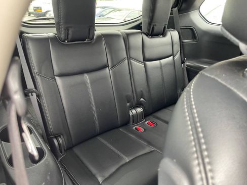 Used 2016 Nissan Pathfinder SL w/ SL Premium Package AWD/4WD image 26