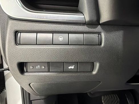 Used 2021 Nissan Rogue SV w/ Premium Package AWD/4WD image 12