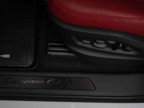 Used 2023 Porsche Cayenne GTS image 10