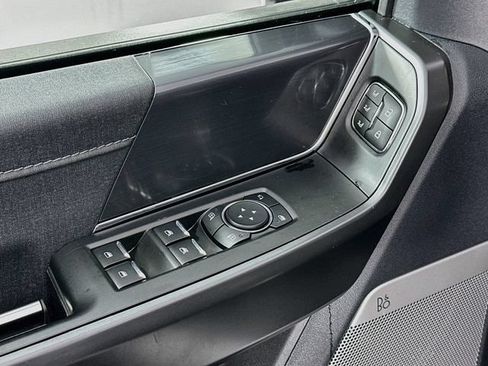 Used 2024 Ford F150 Lariat AWD/4WD image 23
