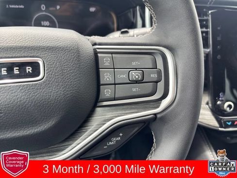 Used 2023 Jeep Wagoneer Series II w/ Flexible Seating Group AWD/4WD image 23