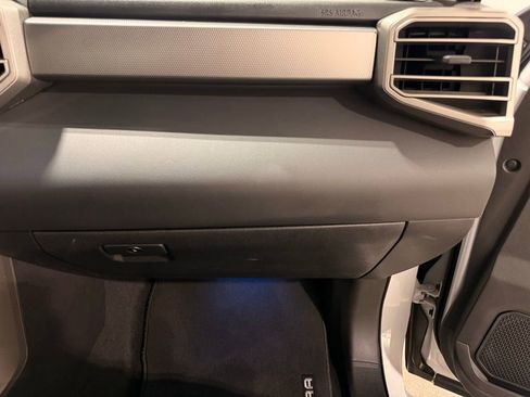 Used 2024 Toyota Tundra Limited image 29